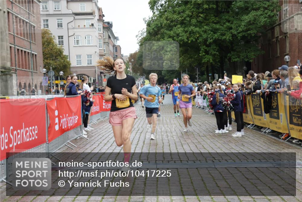13.09.2026 - Kiel Lauf Yannick Fuchs http://msf.ph/oto/10417225 13.09.2026 09:38:26 Ziel 1806, 1946, 2480, 2903, 3315, 3344, 4043, 9825, 11351, 152, 235, 836, 1487, 2221, 2408, 2638, 2854, 4089, 5242, 5534, 5930, 6277, 7459, 7723, 8702, 10444, 10690, 12613, 3814, 4518, 4975, 6989, 7747, 8482, 9759, 10415, 2057, 2221, 2638, 4790, 10690 meine-sportfotos.de