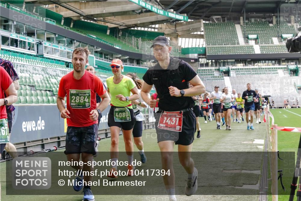 13.09.2026 - 21. swb-Marathon Bremen Michael Burmester http://msf.ph/oto/10417394 13.09.2026 13:20:12 Laufen im Stadion 333, 464, 512, 704, 938, 1066, 1129, 1156, 1409, 1439, 1446, 1506, 1697, 1756, 1765, 1815, 1846, 1916, 2010, 2028, 2064, 2139, 2201, 2224, 2240, 2258, 2278, 2315, 2349, 2394, 2395, 2417, 2437, 2501, 2519, 2533, 2557, 2563, 2588, 2622, 2626, 2689, 2694, 2695, 2702, 2703, 2722, 2756, 2786, 2793, 2843, 2845, 2886, 2944, 2983, 3004, 3017, 3018, 3031, 3035, 3036, 3037, 3046, 3059, 3072, 3102, 3116, 3139, 3189, 3198, 3243, 3263, 3264, 3285, 3287, 3310, 3315 meine-sportfotos.de