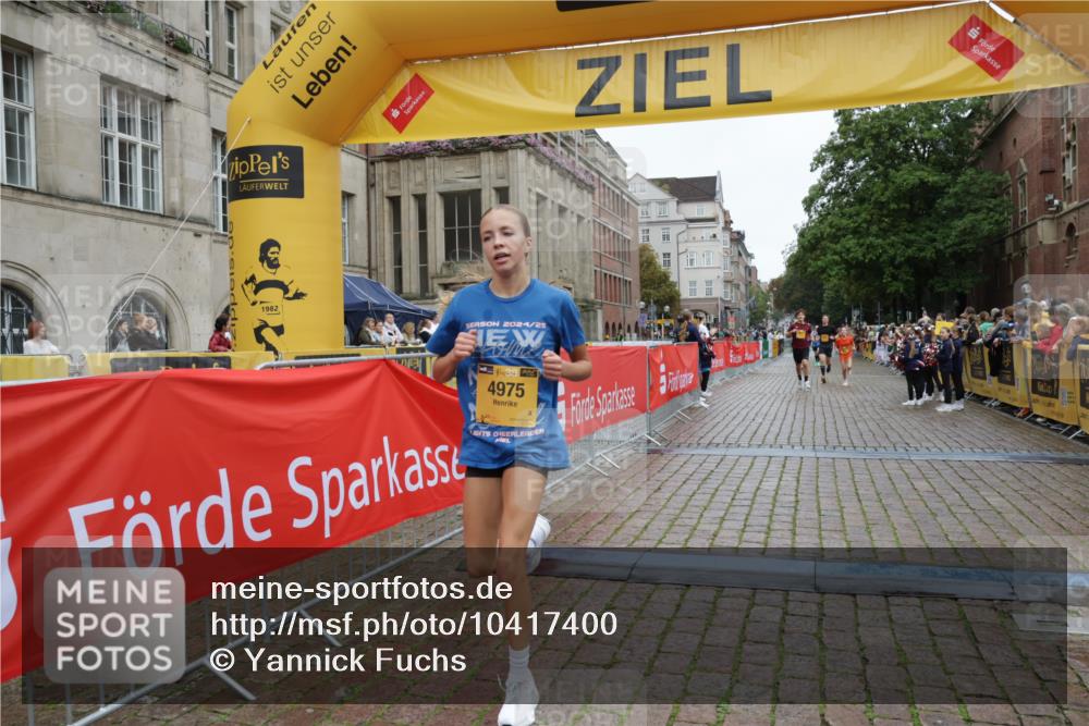 13.09.2026 - Kiel Lauf Yannick Fuchs http://msf.ph/oto/10417400 13.09.2026 09:38:39 Ziel 1806, 3814, 4043, 4518, 4975, 6989, 8482, 9759, 10415, 152, 235, 836, 1487, 1806, 1946, 2480, 2903, 3315, 3344, 5242, 5534, 6277, 7459, 9825, 11351, 12613, 682, 4314, 7747, 8313, 8943, 9838, 10894, 235, 836, 2408, 4089, 5534, 5930, 7459, 10444, 12613 meine-sportfotos.de