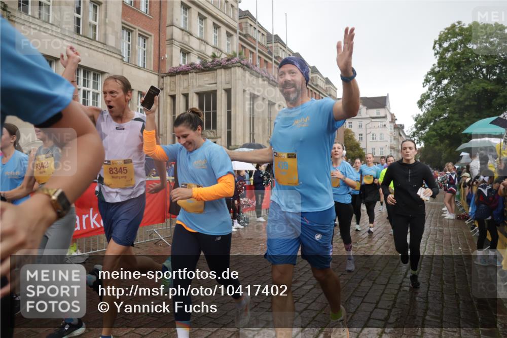 13.09.2026 - Kiel Lauf Yannick Fuchs http://msf.ph/oto/10417402 13.09.2026 10:49:25 Ziel 959, 1770, 2010, 2051, 2133, 2705, 3523, 3528, 3895, 4169, 4206, 4599, 4815, 4937, 5054, 5480, 5614, 5741, 6034, 6855, 6972, 7182, 7295, 7978, 8078, 8275, 8416, 9040, 9172, 9396, 9436, 10079, 10888, 73, 439, 598, 810, 966, 1087, 1185, 1455, 1483, 1533, 1732, 1989, 2051, 2074, 2810, 2879, 3158, 3399, 3496, 3640, 3795, 4140, 4206, 4528, 4670, 4809, 4865, 4876, 5074, 5228, 5543, 5803, 6046, 6050, 6305, 6376, 6745, 6933, 7545, 7789, 7906, 7999, 8032, 8271, 8329, 8377, 8594, 8891 meine-sportfotos.de