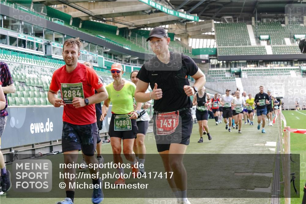 13.09.2026 - 21. swb-Marathon Bremen Michael Burmester http://msf.ph/oto/10417417 13.09.2026 13:20:12 Laufen im Stadion 333, 464, 512, 704, 938, 1066, 1129, 1156, 1409, 1439, 1446, 1506, 1697, 1756, 1765, 1815, 1846, 1916, 2010, 2028, 2064, 2139, 2201, 2224, 2240, 2258, 2278, 2315, 2349, 2394, 2395, 2417, 2437, 2501, 2519, 2533, 2557, 2563, 2588, 2622, 2626, 2689, 2694, 2695, 2702, 2703, 2722, 2756, 2786, 2793, 2843, 2845, 2886, 2944, 2983, 3004, 3017, 3018, 3031, 3035, 3036, 3037, 3046, 3059, 3072, 3102, 3116, 3139, 3189, 3198, 3243, 3263, 3264, 3285, 3287, 3310, 3315 meine-sportfotos.de