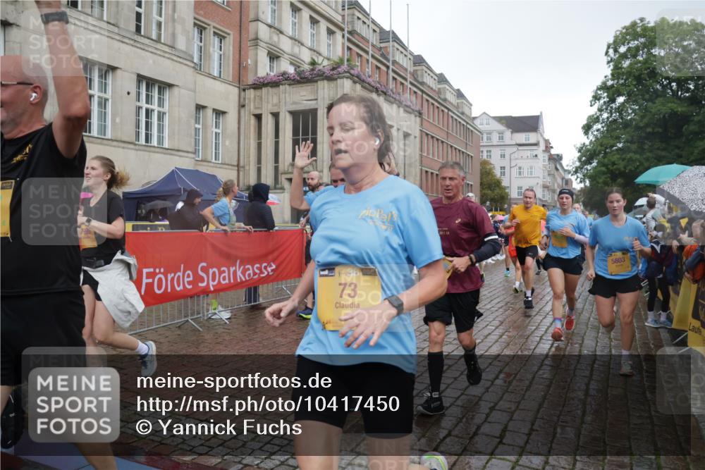 13.09.2026 - Kiel Lauf Yannick Fuchs http://msf.ph/oto/10417450 13.09.2026 10:49:33 Ziel 959, 1770, 2133, 2167, 2668, 2705, 3259, 3528, 3979, 4169, 4937, 5054, 5179, 5651, 5741, 6034, 6292, 6321, 6339, 6972, 7295, 7311, 7978, 8078, 8717, 9040, 9172, 9469, 10037, 10191, 10204, 10516, 12180, 12515, 73, 810, 966, 1087, 1483, 1533, 1732, 1989, 2010, 2051, 2074, 2810, 2879, 3399, 3523, 3640, 3895, 4140, 4169, 4206, 4528, 4599, 4670, 4815, 4865, 4876, 5480, 5543, 5614, 5803, 6305, 6376, 6855, 6933, 7182, 7545, 7999, 8032, 8271, 8329, 8594, 73 meine-sportfotos.de