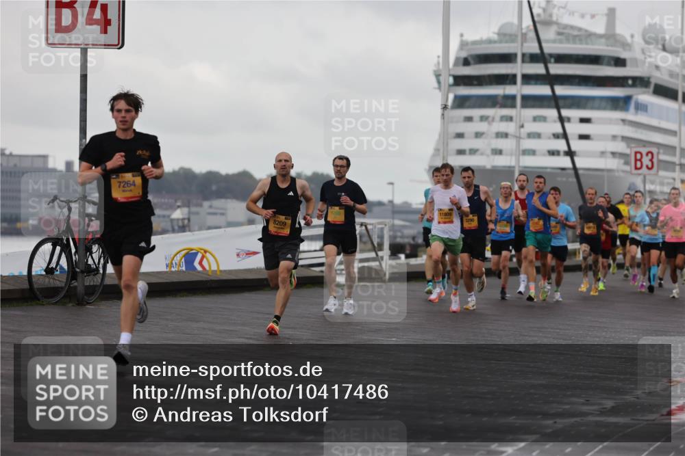 13.09.2026 - Kiel Lauf Andreas Tolksdorf http://msf.ph/oto/10417486 13.09.2026 10:56:40 Kiellinie 4, 7264, 11809, 7208, 3290, 8209, 3 meine-sportfotos.de