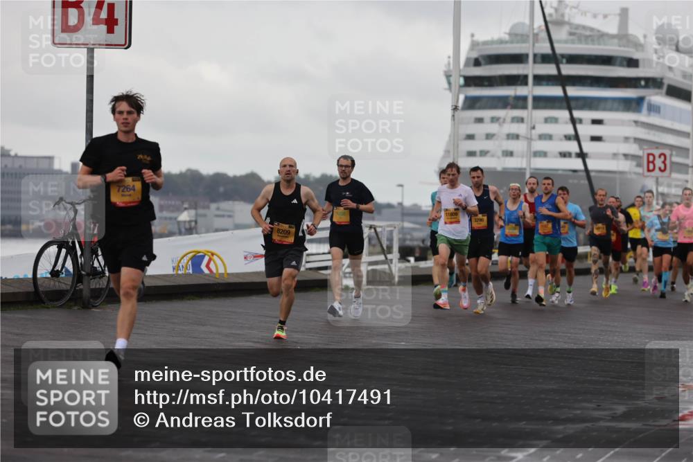 13.09.2026 - Kiel Lauf Andreas Tolksdorf http://msf.ph/oto/10417491 13.09.2026 10:56:40 Kiellinie 4, 7264, 8209, 11809, 3290, 3 meine-sportfotos.de