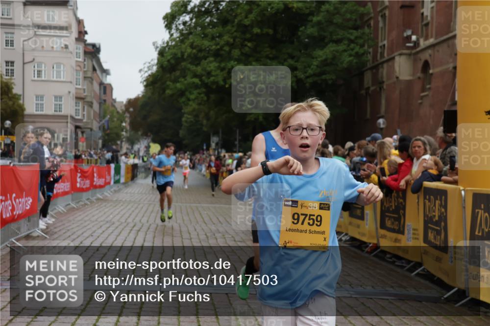 13.09.2026 - Kiel Lauf Yannick Fuchs http://msf.ph/oto/10417503 13.09.2026 09:38:47 Ziel 3814, 7747, 8482, 9759, 10415, 10894, 152, 1806, 1946, 2480, 2903, 3315, 3344, 4043, 4518, 4975, 6277, 6989, 9825, 11351, 20, 682, 1702, 1927, 4314, 8313, 8943, 9838, 152, 235, 1487, 5242, 6277, 7459, 12613 meine-sportfotos.de