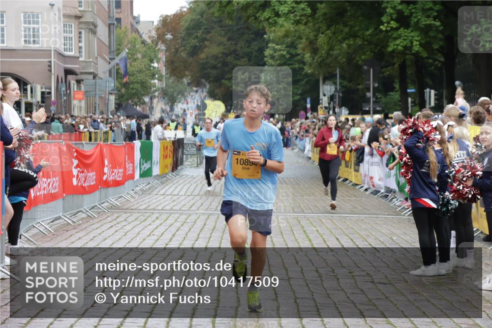 13.09.2026 - Kiel Lauf Yannick Fuchs http://msf.ph/oto/10417509 13.09.2026 09:38:48 Ziel 3814, 4314, 7747, 8313, 8482, 9759, 10415, 10894, 152, 1806, 1946, 2480, 2903, 3315, 3344, 4043, 4518, 4975, 6277, 6989, 9825, 11351, 20, 682, 1702, 1927, 8943, 9838, 152, 1487, 5242, 6277, 7459 meine-sportfotos.de