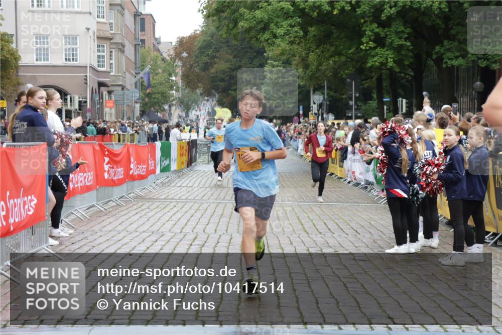13.09.2026 - Kiel Lauf Yannick Fuchs http://msf.ph/oto/10417514 13.09.2026 09:38:49 Ziel 3814, 4314, 7747, 8313, 8482, 9759, 9838, 10415, 10894, 1806, 1946, 2480, 2903, 3315, 3344, 4043, 4518, 4975, 6277, 6989, 9825, 11351, 20, 682, 1702, 1927, 8943, 152, 1487, 5242, 6277 meine-sportfotos.de