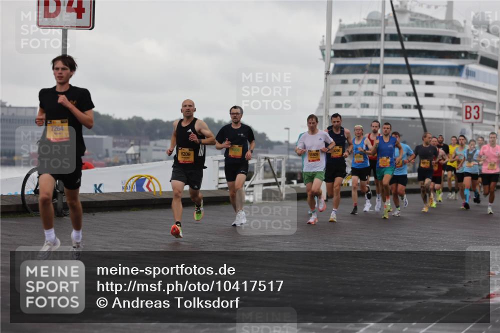 13.09.2026 - Kiel Lauf Andreas Tolksdorf http://msf.ph/oto/10417517 13.09.2026 10:56:40 Kiellinie 4, 7264, 8209, 7208, 11809, 3 meine-sportfotos.de