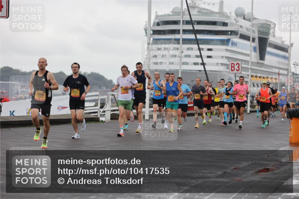 13.09.2026 - Kiel Lauf Andreas Tolksdorf http://msf.ph/oto/10417535 13.09.2026 10:56:41 Kiellinie 8209, 7208, 1180, 10512, 3, 8, 2, 1 meine-sportfotos.de