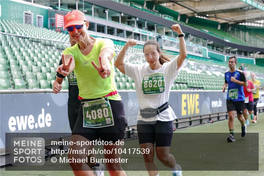 13.09.2026 - 21. swb-Marathon Bremen Michael Burmester http://msf.ph/oto/10417539 13.09.2026 13:20:14 Laufen im Stadion 333, 464, 512, 704, 938, 1066, 1129, 1156, 1409, 1439, 1446, 1506, 1697, 1756, 1808, 1815, 1846, 1916, 2010, 2028, 2064, 2139, 2201, 2224, 2240, 2258, 2278, 2315, 2349, 2394, 2395, 2417, 2437, 2501, 2519, 2533, 2557, 2563, 2588, 2622, 2626, 2689, 2694, 2695, 2702, 2703, 2722, 2756, 2786, 2793, 2843, 2845, 2886, 2944, 2983, 3004, 3017, 3018, 3031, 3035, 3036, 3037, 3046, 3059, 3070, 3072, 3074, 3102, 3116, 3139, 3189, 3198, 3243, 3263, 3264, 3285, 3287, 3310, 3315 meine-sportfotos.de