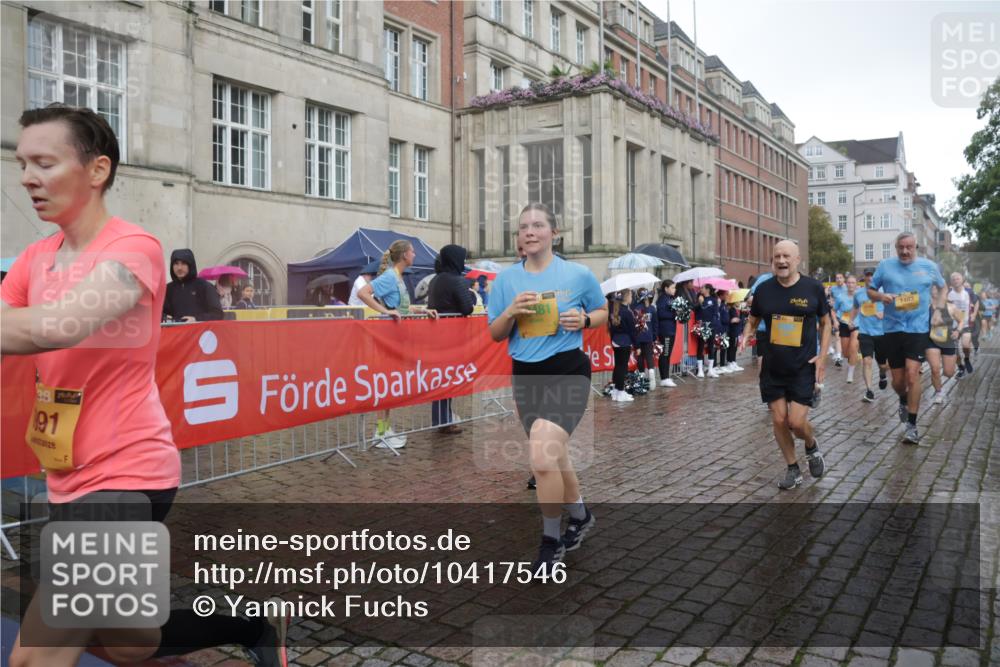 13.09.2026 - Kiel Lauf Yannick Fuchs http://msf.ph/oto/10417546 13.09.2026 10:49:38 Ziel 959, 2167, 2245, 2668, 2705, 3259, 3294, 3311, 3508, 3528, 3979, 4049, 5179, 5651, 5741, 5849, 6024, 6292, 6321, 6339, 6877, 6972, 7311, 8263, 8717, 9040, 9275, 9469, 10037, 10191, 10204, 10516, 11354, 11880, 12180, 12378, 12515, 810, 1087, 1483, 1533, 1732, 1770, 1989, 2010, 2051, 2074, 2133, 2879, 3523, 3640, 3895, 4140, 4169, 4206, 4599, 4670, 4815, 4865, 4876, 4937, 5054, 5480, 5543, 5614, 6034, 6855, 6933, 7182, 7545, 8329, 8594, 73 meine-sportfotos.de