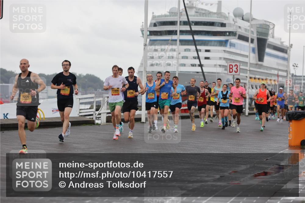 13.09.2026 - Kiel Lauf Andreas Tolksdorf http://msf.ph/oto/10417557 13.09.2026 10:56:41 Kiellinie 11809, 3290, 6182, 6549, 10512, 9316, 8209, 3 meine-sportfotos.de