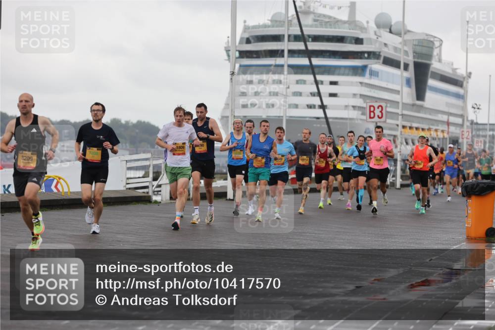 13.09.2026 - Kiel Lauf Andreas Tolksdorf http://msf.ph/oto/10417570 13.09.2026 10:56:41 Kiellinie 3 meine-sportfotos.de