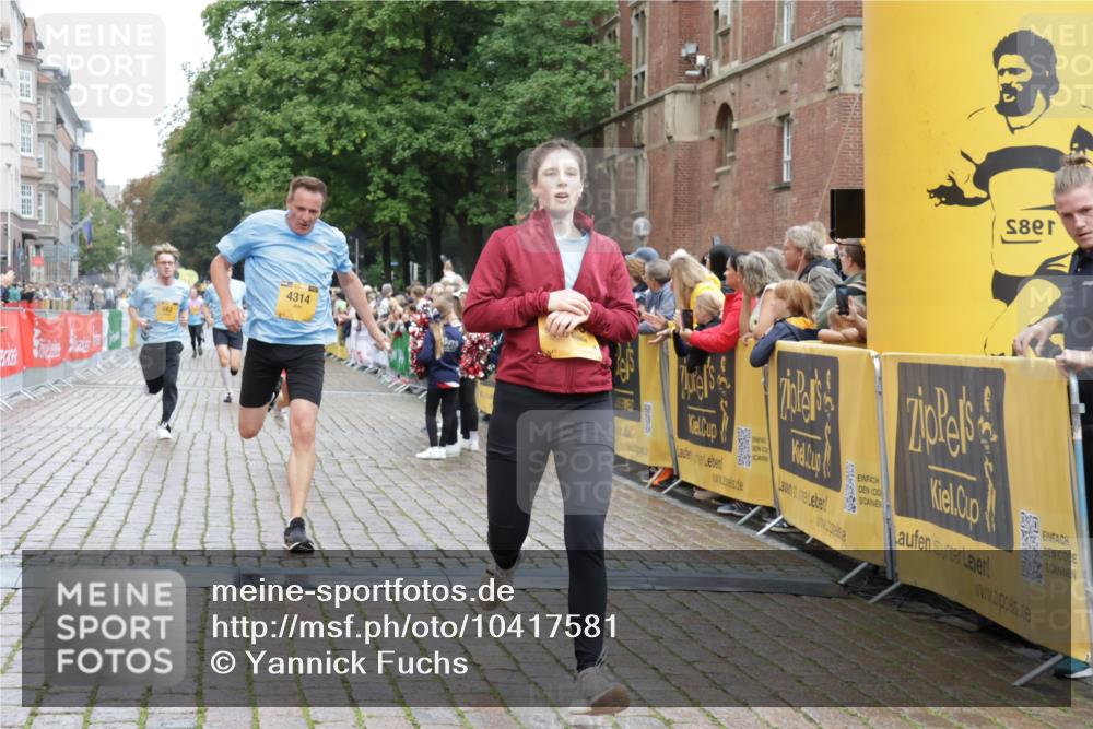 13.09.2026 - Kiel Lauf Yannick Fuchs http://msf.ph/oto/10417581 13.09.2026 09:38:54 Ziel 682, 4314, 7747, 8313, 8943, 9759, 9838, 10894, 1806, 1946, 2480, 2903, 3315, 3344, 3814, 4043, 4518, 4975, 6989, 8482, 9759, 9825, 10415, 11351, 20, 1702, 1927, 5869, 7431, 12496, 12682, 152, 1946, 2480, 2903, 6277 meine-sportfotos.de