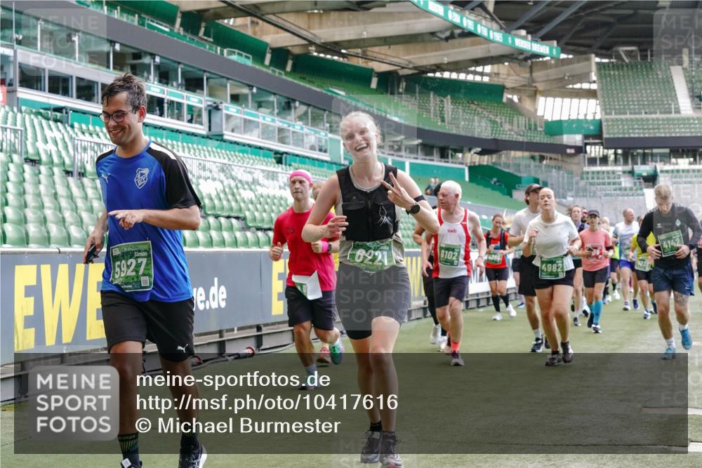 13.09.2026 - 21. swb-Marathon Bremen Michael Burmester http://msf.ph/oto/10417616 13.09.2026 13:20:16 Laufen im Stadion 333, 464, 512, 620, 704, 938, 1066, 1129, 1156, 1409, 1439, 1446, 1506, 1697, 1756, 1808, 1815, 1846, 1916, 2010, 2028, 2064, 2139, 2201, 2224, 2240, 2258, 2278, 2315, 2349, 2394, 2395, 2417, 2437, 2501, 2519, 2533, 2557, 2563, 2588, 2622, 2626, 2689, 2694, 2695, 2702, 2703, 2722, 2736, 2756, 2786, 2793, 2843, 2845, 2886, 2944, 2983, 3004, 3017, 3018, 3031, 3035, 3036, 3037, 3046, 3059, 3070, 3072, 3074, 3102, 3116, 3139, 3189, 3198, 3243, 3263, 3264, 3287, 3310, 3315 meine-sportfotos.de