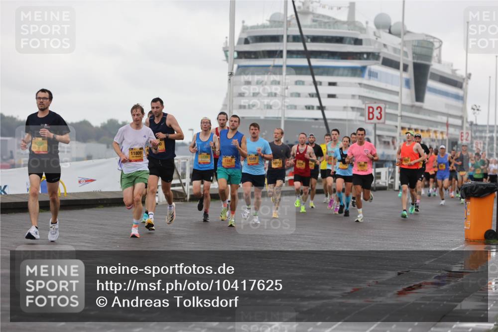 13.09.2026 - Kiel Lauf Andreas Tolksdorf http://msf.ph/oto/10417625 13.09.2026 10:56:42 Kiellinie 7208, 11809, 3730, 6549, 6182, 10512, 3, 81 meine-sportfotos.de