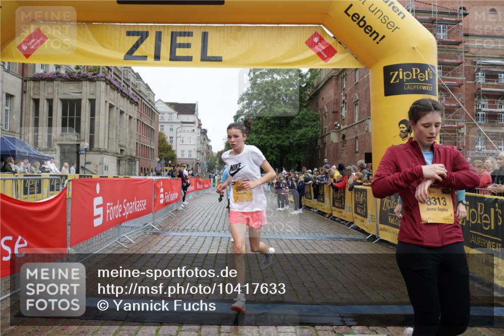 13.09.2026 - Kiel Lauf Yannick Fuchs http://msf.ph/oto/10417633 13.09.2026 09:38:57 Ziel 682, 4314, 8313, 8943, 9838, 10894, 1806, 3315, 3344, 3814, 4043, 4518, 4975, 6989, 7747, 8482, 9759, 9825, 10415, 11351, 20, 1702, 1927, 5272, 5398, 5869, 7431, 12496, 12682, 12833, 1946, 2480, 2903, 3315, 11351 meine-sportfotos.de