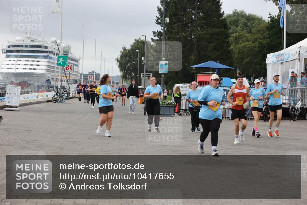 13.09.2026 - Kiel Lauf Andreas Tolksdorf http://msf.ph/oto/10417655 13.09.2026 10:08:03 Kiellinie 247, 3, 4, 3, 2469, 11599 meine-sportfotos.de