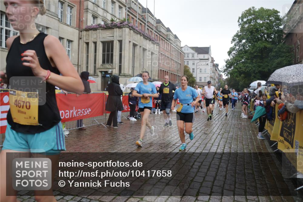 13.09.2026 - Kiel Lauf Yannick Fuchs http://msf.ph/oto/10417658 13.09.2026 10:49:47 Ziel 1388, 2245, 2668, 3008, 3164, 3294, 3311, 3459, 3508, 4049, 5350, 5370, 5651, 5849, 6024, 6157, 6292, 6827, 6830, 6831, 6877, 7011, 8237, 8263, 8595, 8644, 8977, 9037, 9107, 9275, 9449, 10191, 10703, 11354, 11524, 11712, 11880, 12378, 12410, 810, 959, 1770, 2010, 2051, 2074, 2133, 2167, 2705, 3259, 3523, 3528, 3895, 3979, 4169, 4206, 4599, 4815, 4937, 5054, 5179, 5480, 5614, 5741, 6034, 6292, 6321, 6339, 6855, 7182, 1533 meine-sportfotos.de