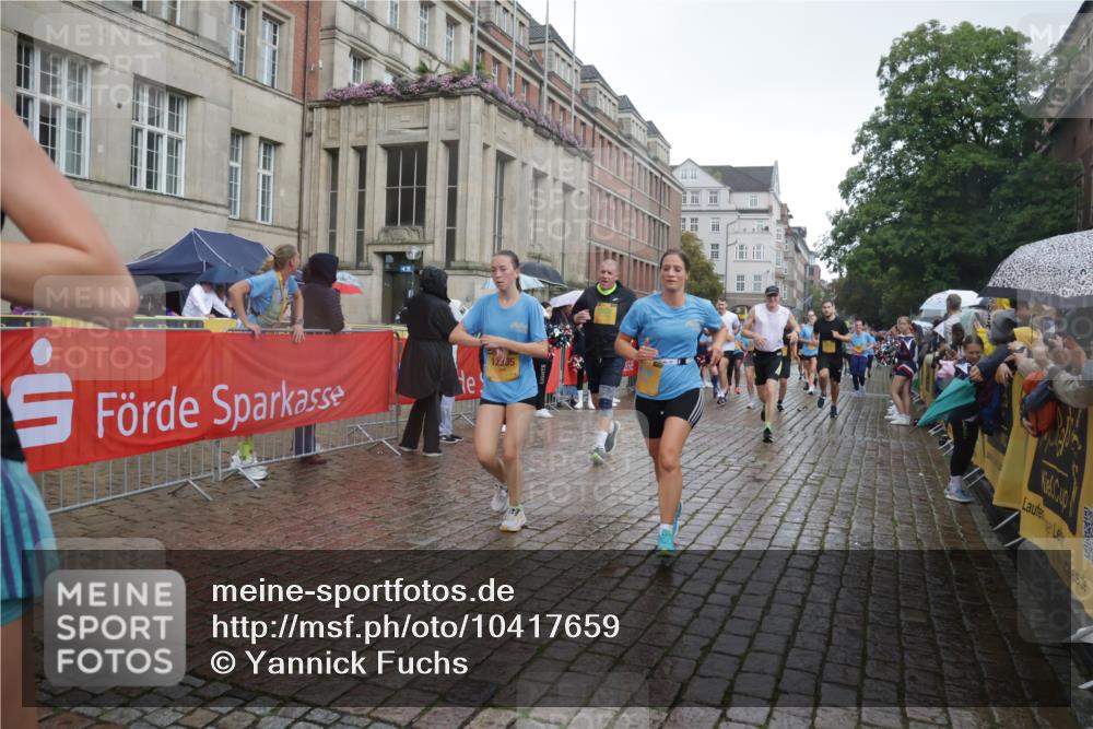 13.09.2026 - Kiel Lauf Yannick Fuchs http://msf.ph/oto/10417659 13.09.2026 10:49:47 Ziel 1388, 2245, 2668, 3008, 3164, 3294, 3311, 3459, 3508, 4049, 5350, 5370, 5651, 5849, 6024, 6157, 6292, 6827, 6830, 6831, 6877, 7011, 8237, 8263, 8595, 8644, 8977, 9037, 9107, 9275, 9449, 10191, 10703, 11354, 11524, 11712, 11880, 12378, 12410, 810, 959, 1770, 2010, 2051, 2074, 2133, 2167, 2705, 3259, 3523, 3528, 3895, 3979, 4169, 4206, 4599, 4815, 4937, 5054, 5179, 5480, 5614, 5741, 6034, 6292, 6321, 6339, 6855, 7182, 1533 meine-sportfotos.de