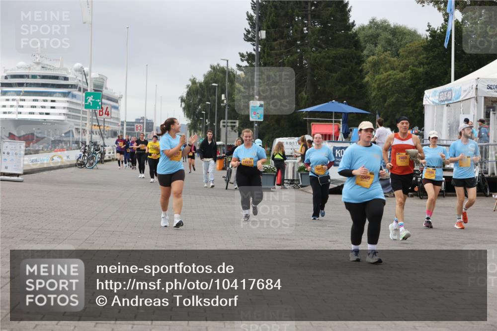13.09.2026 - Kiel Lauf Andreas Tolksdorf http://msf.ph/oto/10417684 13.09.2026 10:08:03 Kiellinie 3, 4, 3, 11230, 5917, 3505, 2469, 11599 meine-sportfotos.de