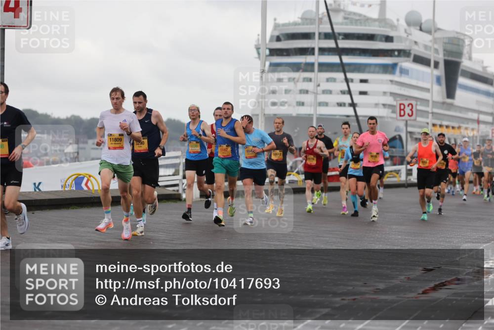 13.09.2026 - Kiel Lauf Andreas Tolksdorf http://msf.ph/oto/10417693 13.09.2026 10:56:43 Kiellinie 8, 4, 11809, 3290, 3730, 6182, 654, 10512, 9855, 8316, 3 meine-sportfotos.de