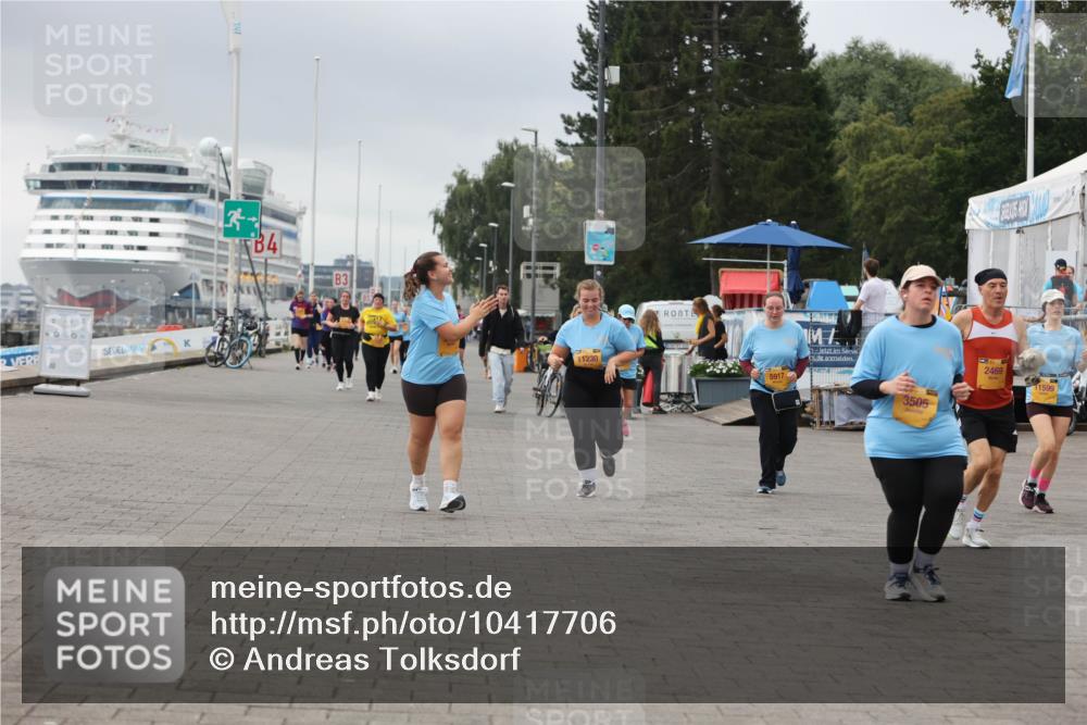 13.09.2026 - Kiel Lauf Andreas Tolksdorf http://msf.ph/oto/10417706 13.09.2026 10:08:04 Kiellinie 4, 3, 11230, 5917, 3505, 2469, 11599 meine-sportfotos.de