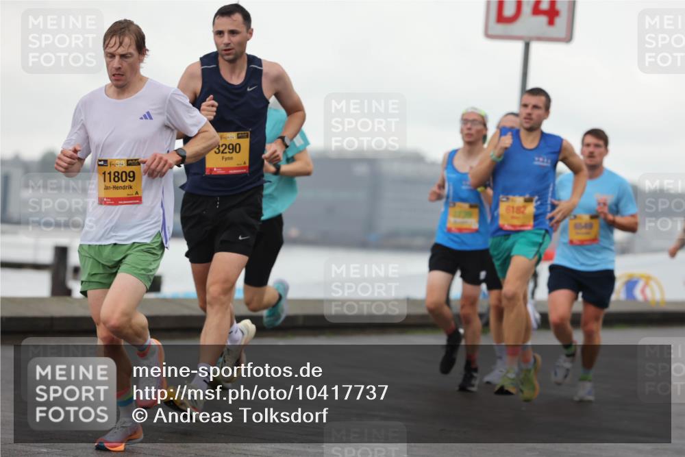 13.09.2026 - Kiel Lauf Andreas Tolksdorf http://msf.ph/oto/10417737 13.09.2026 10:56:46 Kiellinie 48, 11809, 3290, 6182 meine-sportfotos.de