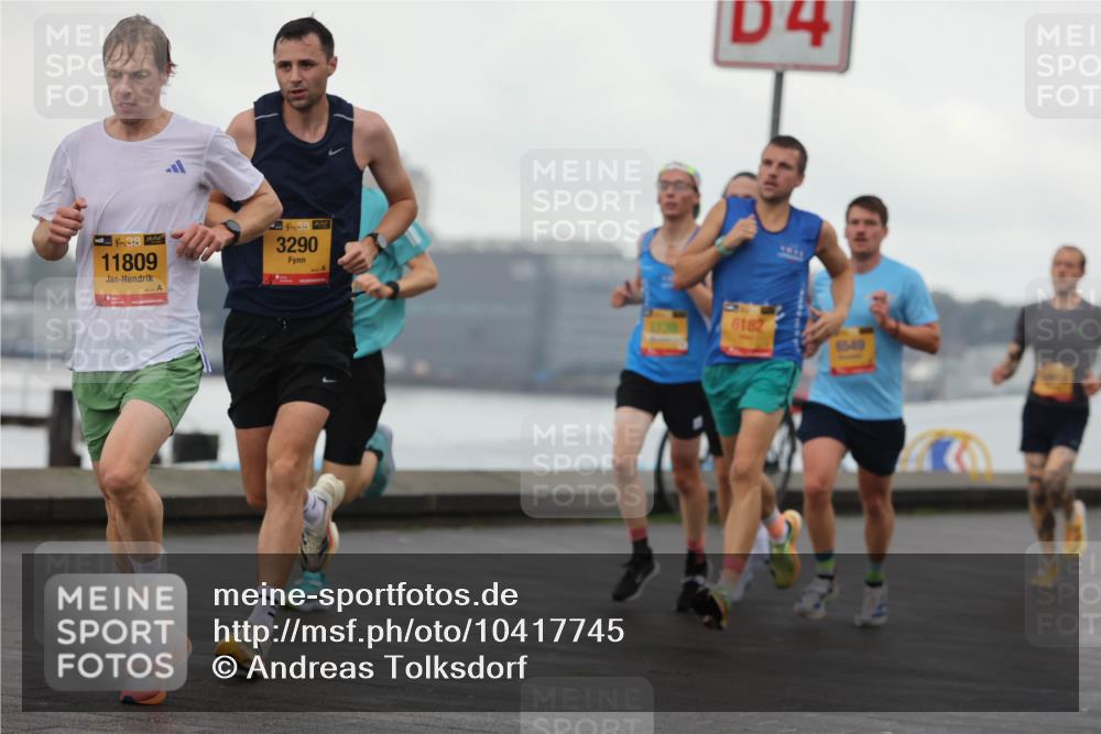 13.09.2026 - Kiel Lauf Andreas Tolksdorf http://msf.ph/oto/10417745 13.09.2026 10:56:46 Kiellinie 38, 11809, 3290, 4, 6182 meine-sportfotos.de