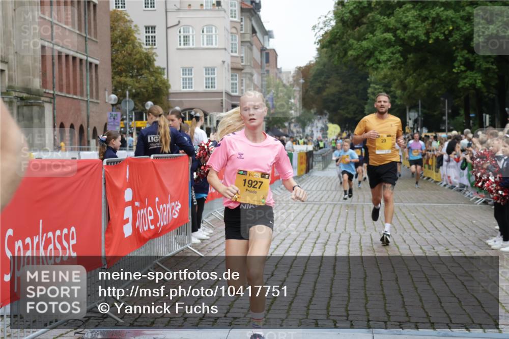 13.09.2026 - Kiel Lauf Yannick Fuchs http://msf.ph/oto/10417751 13.09.2026 09:39:06 Ziel 20, 1702, 1927, 8943, 12496, 682, 3814, 4314, 4518, 4975, 6989, 7747, 8313, 8482, 9759, 9838, 10415, 10894, 3522, 5272, 5398, 5869, 7216, 7431, 8591, 12682, 12833, 1806, 3315, 3344, 4043, 6989, 9825, 11351 meine-sportfotos.de