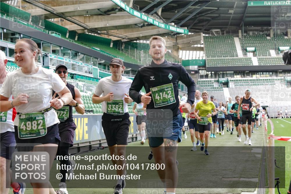 13.09.2026 - 21. swb-Marathon Bremen Michael Burmester http://msf.ph/oto/10417800 13.09.2026 13:20:19 Laufen im Stadion 333, 464, 512, 620, 704, 938, 1066, 1129, 1156, 1409, 1439, 1446, 1506, 1697, 1756, 1808, 1815, 1846, 1916, 2010, 2028, 2064, 2139, 2201, 2224, 2240, 2258, 2278, 2315, 2349, 2394, 2395, 2414, 2417, 2437, 2501, 2519, 2533, 2557, 2563, 2588, 2622, 2626, 2689, 2694, 2695, 2702, 2703, 2722, 2736, 2756, 2786, 2793, 2843, 2845, 2886, 2983, 3004, 3010, 3017, 3018, 3031, 3035, 3036, 3037, 3046, 3059, 3070, 3072, 3074, 3102, 3116, 3139, 3189, 3198, 3243, 3263, 3264, 3287, 3310, 3315 meine-sportfotos.de