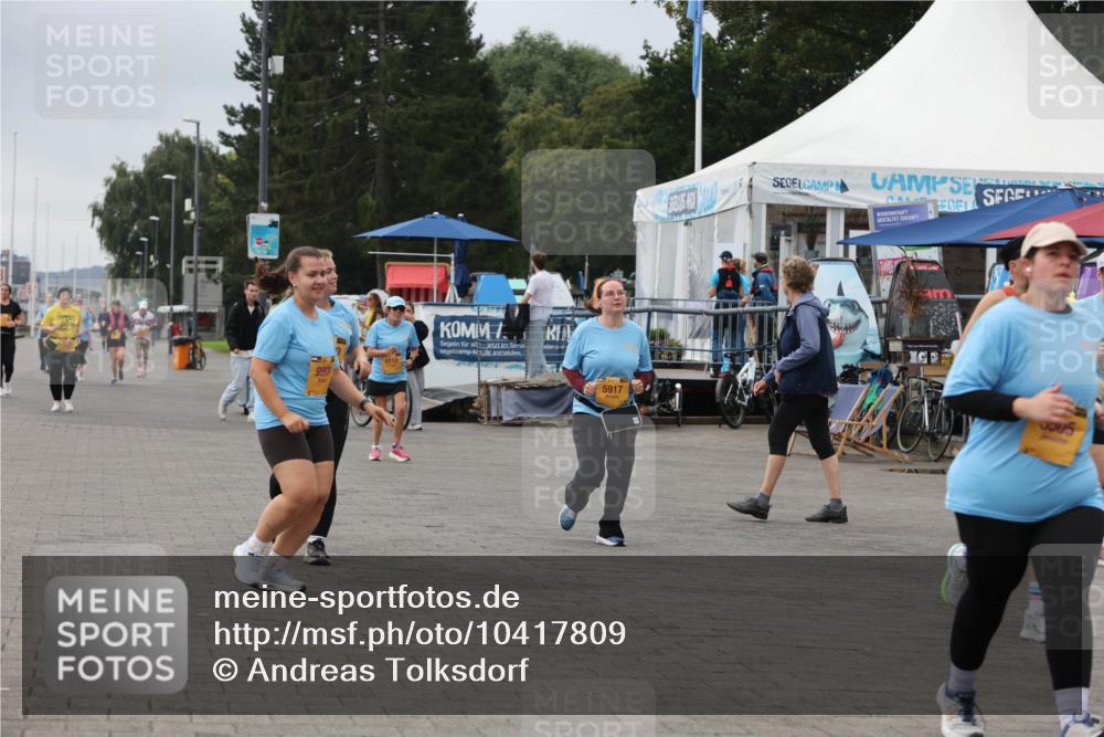 13.09.2026 - Kiel Lauf Andreas Tolksdorf http://msf.ph/oto/10417809 13.09.2026 10:08:07 Kiellinie 6114, 9593, 5917, 3505 meine-sportfotos.de
