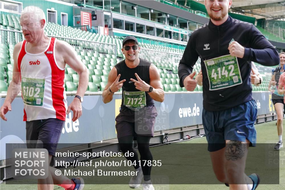 13.09.2026 - 21. swb-Marathon Bremen Michael Burmester http://msf.ph/oto/10417835 13.09.2026 13:20:20 Laufen im Stadion 333, 464, 512, 620, 704, 938, 1066, 1129, 1156, 1409, 1439, 1446, 1506, 1697, 1756, 1808, 1815, 1846, 1916, 2010, 2028, 2064, 2139, 2201, 2224, 2240, 2258, 2278, 2315, 2349, 2394, 2395, 2414, 2417, 2437, 2501, 2519, 2533, 2557, 2563, 2588, 2626, 2689, 2694, 2695, 2702, 2703, 2722, 2736, 2756, 2786, 2793, 2843, 2845, 2886, 2983, 3004, 3010, 3017, 3018, 3031, 3035, 3036, 3037, 3046, 3059, 3070, 3072, 3074, 3102, 3116, 3139, 3189, 3198, 3243, 3263, 3264, 3310, 3315 meine-sportfotos.de