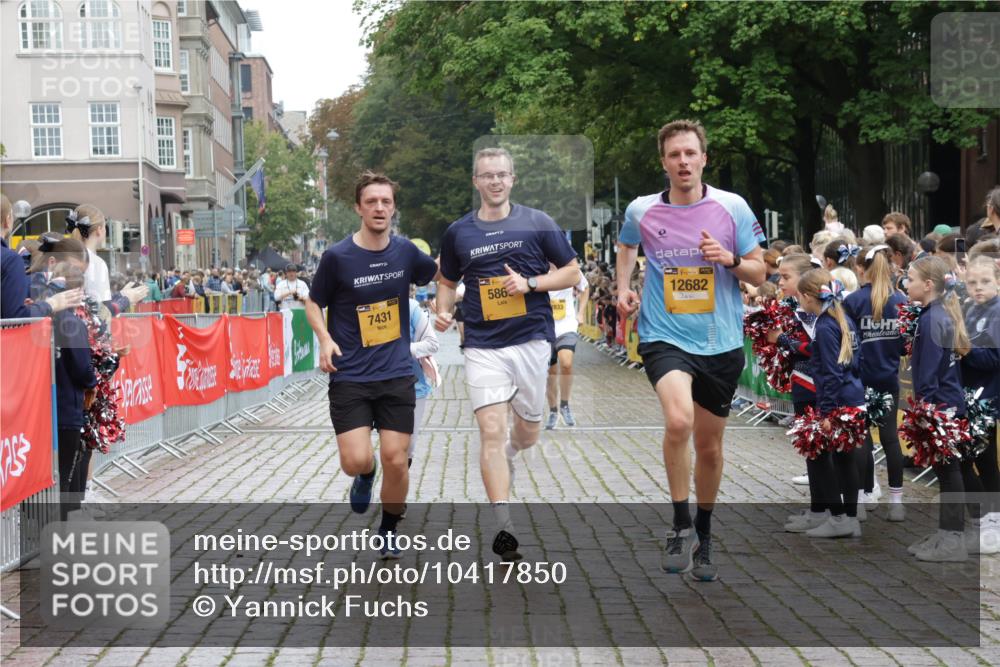 13.09.2026 - Kiel Lauf Yannick Fuchs http://msf.ph/oto/10417850 13.09.2026 09:39:13 Ziel 20, 1702, 1927, 5272, 5398, 5869, 7431, 12496, 12682, 12833, 682, 1702, 3814, 4314, 7747, 8313, 8482, 8943, 9759, 9838, 10415, 10894, 3522, 4104, 7216, 8591, 8807, 3814, 4518, 4975, 6989, 8482 meine-sportfotos.de