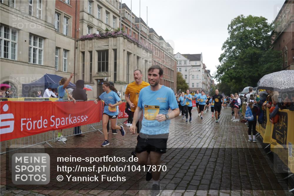 13.09.2026 - Kiel Lauf Yannick Fuchs http://msf.ph/oto/10417870 13.09.2026 10:49:59 Ziel 136, 253, 1057, 1401, 1452, 2733, 2901, 3076, 4039, 4317, 4921, 5115, 5438, 5685, 6830, 6831, 7437, 8185, 8237, 8459, 8595, 9449, 10171, 10216, 10237, 10297, 10534, 10767, 11414, 11437, 11485, 11524, 11712, 12590, 12664, 12747, 959, 1388, 1770, 2133, 2167, 2245, 2668, 2705, 3008, 3164, 3259, 3294, 3311, 3459, 3508, 3528, 3979, 4049, 4937, 5054, 5179, 5350, 5370, 5651, 5741, 5849, 6024, 6034, 6157, 6292, 6321, 6339, 6827, 6877, 7011, 8644, 8977, 9037, 177 meine-sportfotos.de