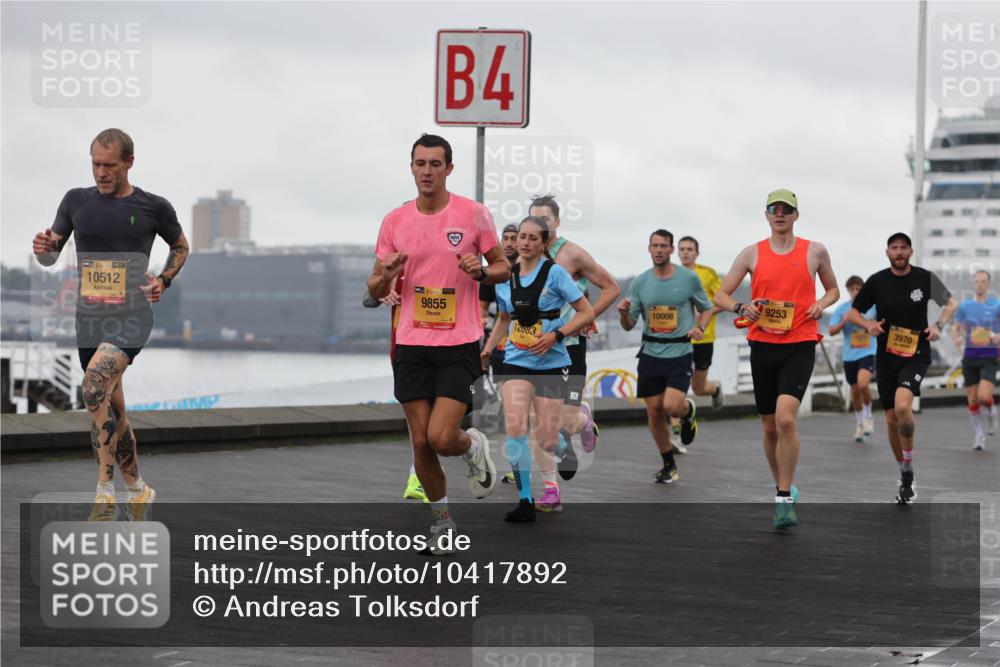 13.09.2026 - Kiel Lauf Andreas Tolksdorf http://msf.ph/oto/10417892 13.09.2026 10:56:49 Kiellinie 10512, 4, 9855, 12683, 10008, 9253, 3970 meine-sportfotos.de