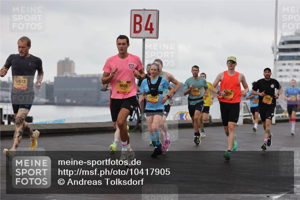 13.09.2026 - Kiel Lauf Andreas Tolksdorf http://msf.ph/oto/10417905 13.09.2026 10:56:49 Kiellinie 39, 10512, 4, 38, 9855, 12683, 10008, 253, 3970 meine-sportfotos.de