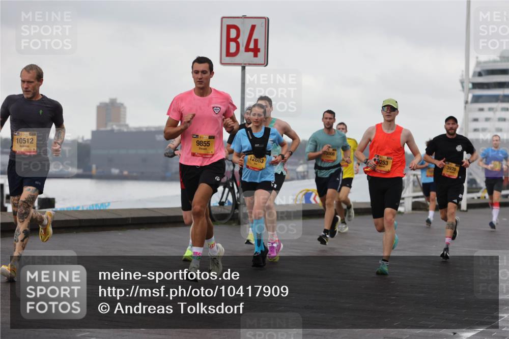13.09.2026 - Kiel Lauf Andreas Tolksdorf http://msf.ph/oto/10417909 13.09.2026 10:56:49 Kiellinie 10512, 9855, 4, 12683, 3970, 0008, 9253 meine-sportfotos.de