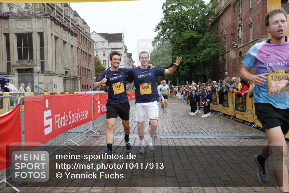 13.09.2026 - Kiel Lauf Yannick Fuchs http://msf.ph/oto/10417913 13.09.2026 09:39:16 Ziel 20, 5272, 5398, 5869, 7216, 7431, 12496, 12682, 12833, 682, 1702, 1927, 4314, 7747, 8313, 8482, 8943, 9759, 9838, 10415, 10894, 3522, 4104, 8591, 8807, 9351, 9444, 3814, 4518, 4975, 8482, 9759, 10415 meine-sportfotos.de
