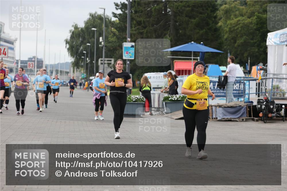 13.09.2026 - Kiel Lauf Andreas Tolksdorf http://msf.ph/oto/10417926 13.09.2026 10:08:18 Kiellinie 34, 3, 1926, 1103, 7400, 00, 7720 meine-sportfotos.de