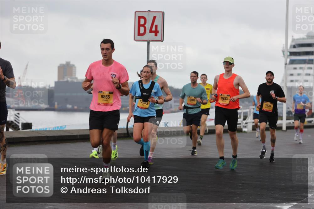 13.09.2026 - Kiel Lauf Andreas Tolksdorf http://msf.ph/oto/10417929 13.09.2026 10:56:49 Kiellinie 4, 38, 9855, 12083, 10008, 9253, 3970 meine-sportfotos.de