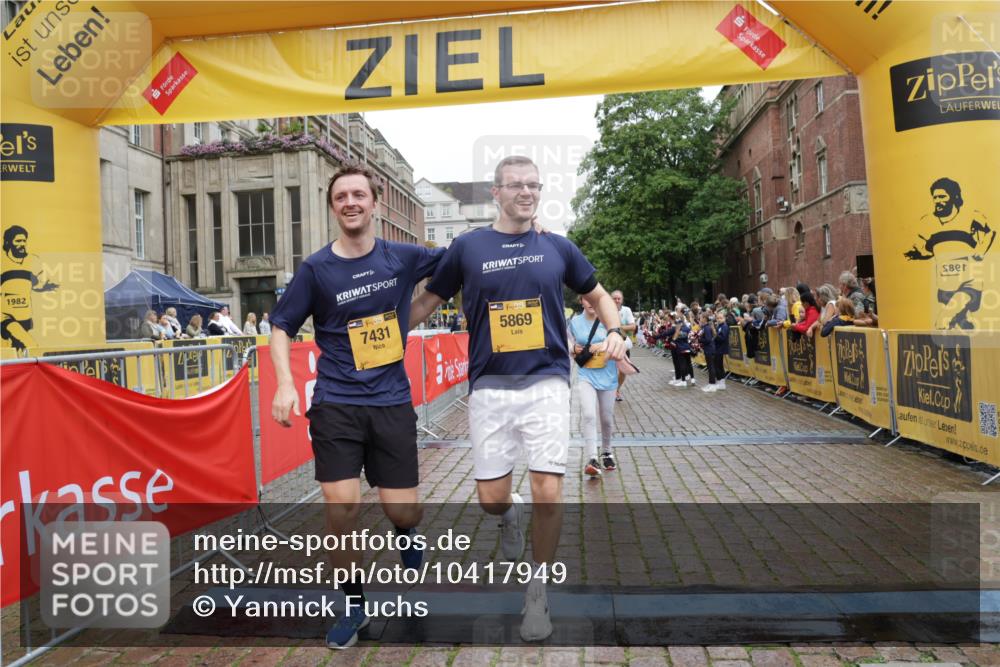 13.09.2026 - Kiel Lauf Yannick Fuchs http://msf.ph/oto/10417949 13.09.2026 09:39:17 Ziel 20, 5272, 5398, 5869, 7216, 7431, 12496, 12682, 12833, 20, 682, 1702, 1927, 4314, 7747, 8313, 8943, 9759, 9838, 10415, 10894, 3522, 4104, 8591, 8807, 9351, 9444, 3814, 4518, 4975, 8482, 9759, 10415 meine-sportfotos.de