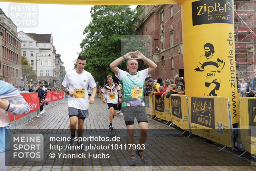 13.09.2026 - Kiel Lauf Yannick Fuchs http://msf.ph/oto/10417993 13.09.2026 09:39:19 Ziel 5272, 5398, 5869, 7216, 7431, 12496, 12682, 12833, 20, 682, 1702, 1927, 4314, 7747, 8313, 8943, 9759, 9838, 10894, 3522, 4104, 8591, 8807, 9351, 9444, 10303, 3814, 7747, 8482, 9759, 10415 meine-sportfotos.de