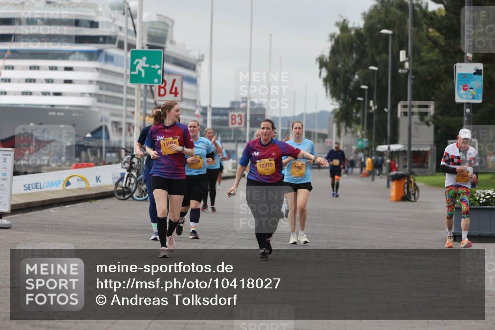 13.09.2026 - Kiel Lauf Andreas Tolksdorf http://msf.ph/oto/10418027 13.09.2026 10:08:21 Kiellinie 4, 3, 11926, 98, 12370, 7400, 11523 meine-sportfotos.de