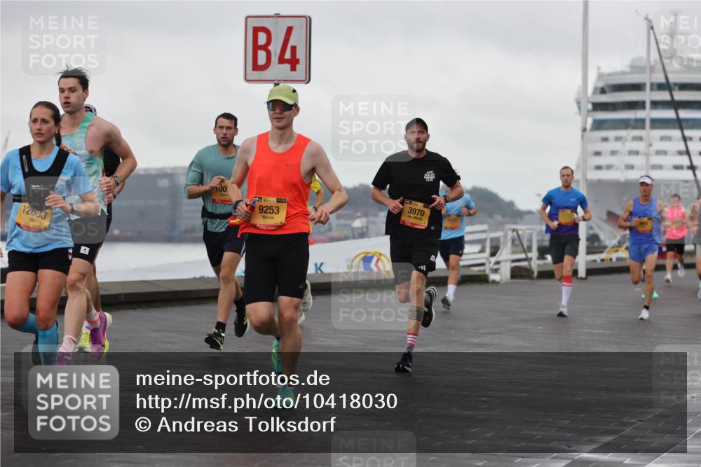13.09.2026 - Kiel Lauf Andreas Tolksdorf http://msf.ph/oto/10418030 13.09.2026 10:56:50 Kiellinie 12683, 4, 41, 3945, 9253, 3970 meine-sportfotos.de