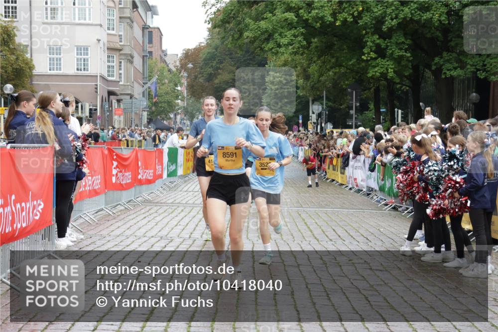 13.09.2026 - Kiel Lauf Yannick Fuchs http://msf.ph/oto/10418040 13.09.2026 09:39:25 Ziel 3522, 4104, 5272, 5398, 7216, 8591, 8807, 12833, 20, 682, 1702, 1927, 4314, 5869, 7431, 8313, 8943, 9838, 12496, 12682, 4090, 4862, 9351, 9444, 9782, 10303, 10769, 12172, 4314, 7747, 8313, 9759, 10894 meine-sportfotos.de