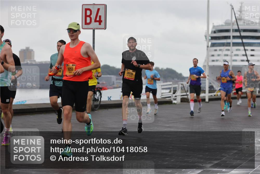 13.09.2026 - Kiel Lauf Andreas Tolksdorf http://msf.ph/oto/10418058 13.09.2026 10:56:51 Kiellinie 4, 08, 9253, 3970 meine-sportfotos.de