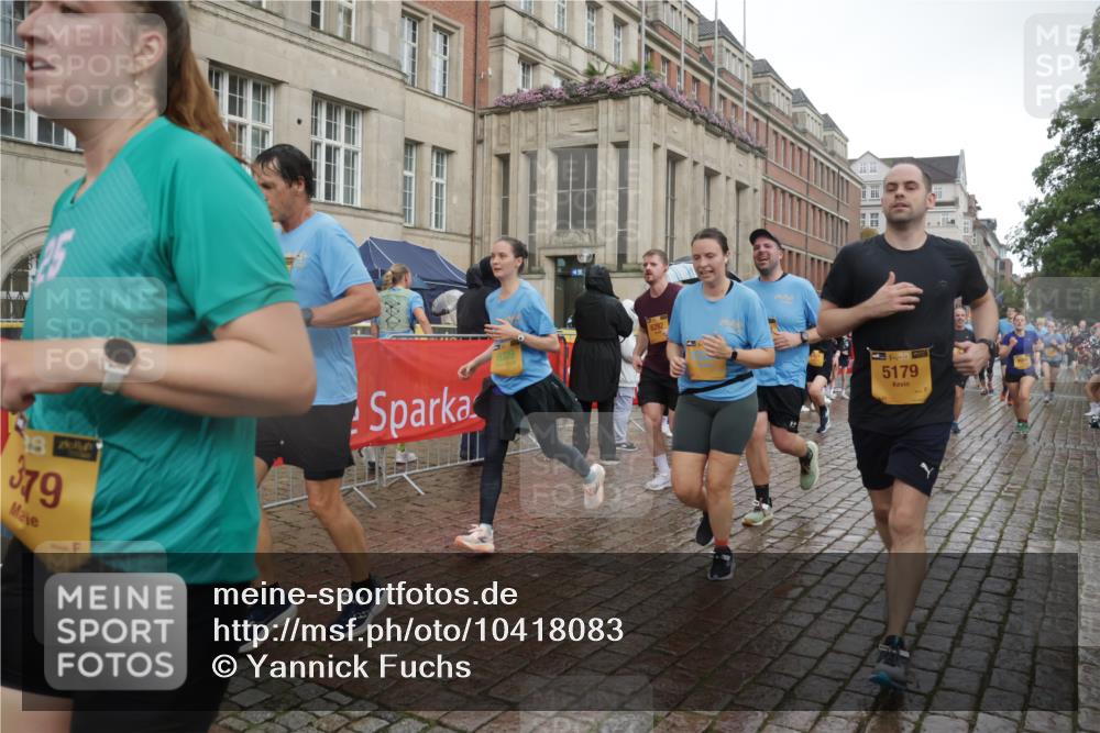 13.09.2026 - Kiel Lauf Yannick Fuchs http://msf.ph/oto/10418083 13.09.2026 10:50:10 Ziel 124, 706, 707, 723, 1008, 1057, 1154, 1401, 2709, 2901, 3889, 4317, 4714, 4743, 5394, 5438, 5804, 6248, 6250, 6445, 7788, 7791, 7806, 8375, 8398, 8665, 9034, 9423, 9949, 10237, 11391, 11437, 11776, 12664, 12747, 136, 253, 1388, 1452, 2245, 2668, 2733, 3008, 3076, 3164, 3294, 3311, 3459, 3508, 3979, 4039, 4049, 4317, 4921, 5115, 5179, 5350, 5370, 5651, 5685, 5849, 6024, 6157, 6292, 6339, 6827, 6830, 6831, 6877, 7011, 8237, 8644, 8977, 9037, 177, 3259, 6321, 8717 meine-sportfotos.de