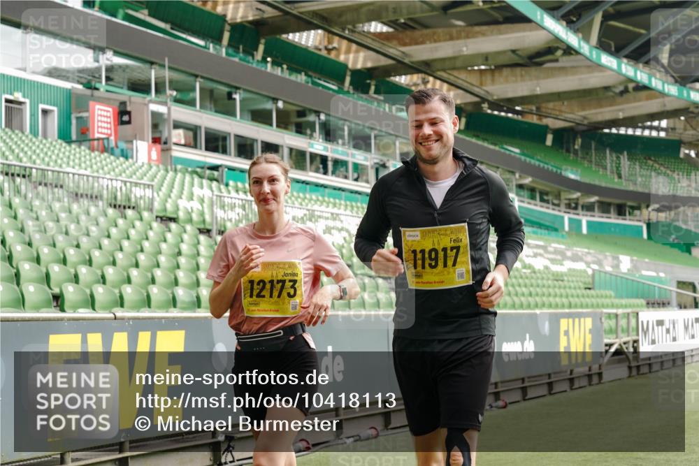 13.09.2026 - 21. swb-Marathon Bremen Michael Burmester http://msf.ph/oto/10418113 13.09.2026 10:42:58 Laufen im Stadion 10002, 10004, 10005, 10148, 10271, 10303, 10330, 10335, 10361, 10362, 10395, 10396, 10402, 10422, 10461, 10462, 10474, 10490, 10491, 10519, 10546, 10547, 10557, 10572, 10605, 10606, 10665, 10752, 10773, 10776, 10784, 10805, 10854, 10880, 10889, 10899, 10900, 10909, 10963, 10977, 11026, 11027, 11041, 11078, 11084, 11085, 11090, 11097, 11098, 11140, 11173, 11192, 11217, 11264, 11274, 11333, 11337, 11448, 11456, 11461, 11482 meine-sportfotos.de