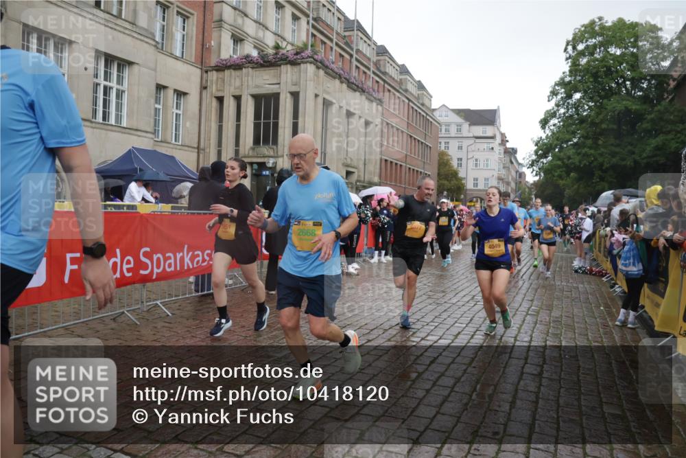 13.09.2026 - Kiel Lauf Yannick Fuchs http://msf.ph/oto/10418120 13.09.2026 10:50:12 Ziel 124, 177, 706, 707, 723, 1008, 1057, 1154, 2709, 2901, 3889, 4714, 4743, 5394, 5438, 5804, 6248, 6250, 6445, 7788, 7791, 7806, 8375, 8398, 8665, 9034, 9423, 9949, 11391, 11437, 11545, 11776, 12664, 12747, 136, 253, 1388, 1401, 1452, 2245, 2668, 2733, 3008, 3076, 3164, 3294, 3311, 3459, 3508, 4039, 4049, 4317, 4921, 5115, 5350, 5370, 5438, 5651, 5685, 5849, 6024, 6157, 6292, 6827, 6830, 6831, 6877, 7011, 8237, 8644, 8977, 9037, 3259, 6321, 8717 meine-sportfotos.de